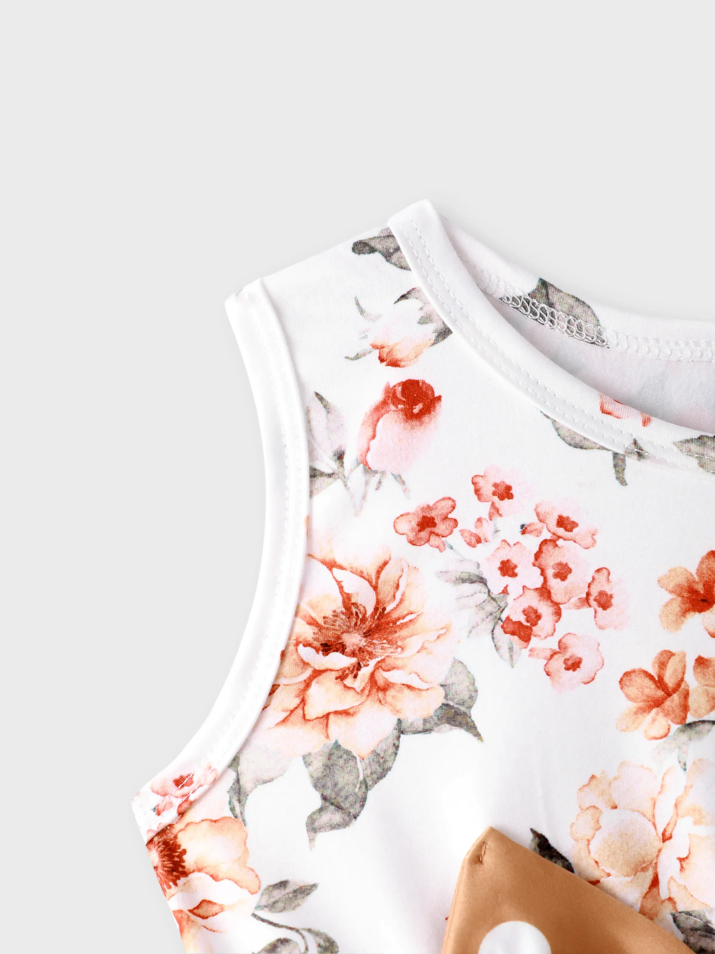 2-piece Toddler Girl Floral Print Bowknot Design Ruffled High Low Sleeveless Tee and Polka dots Pants Set White - Image 6