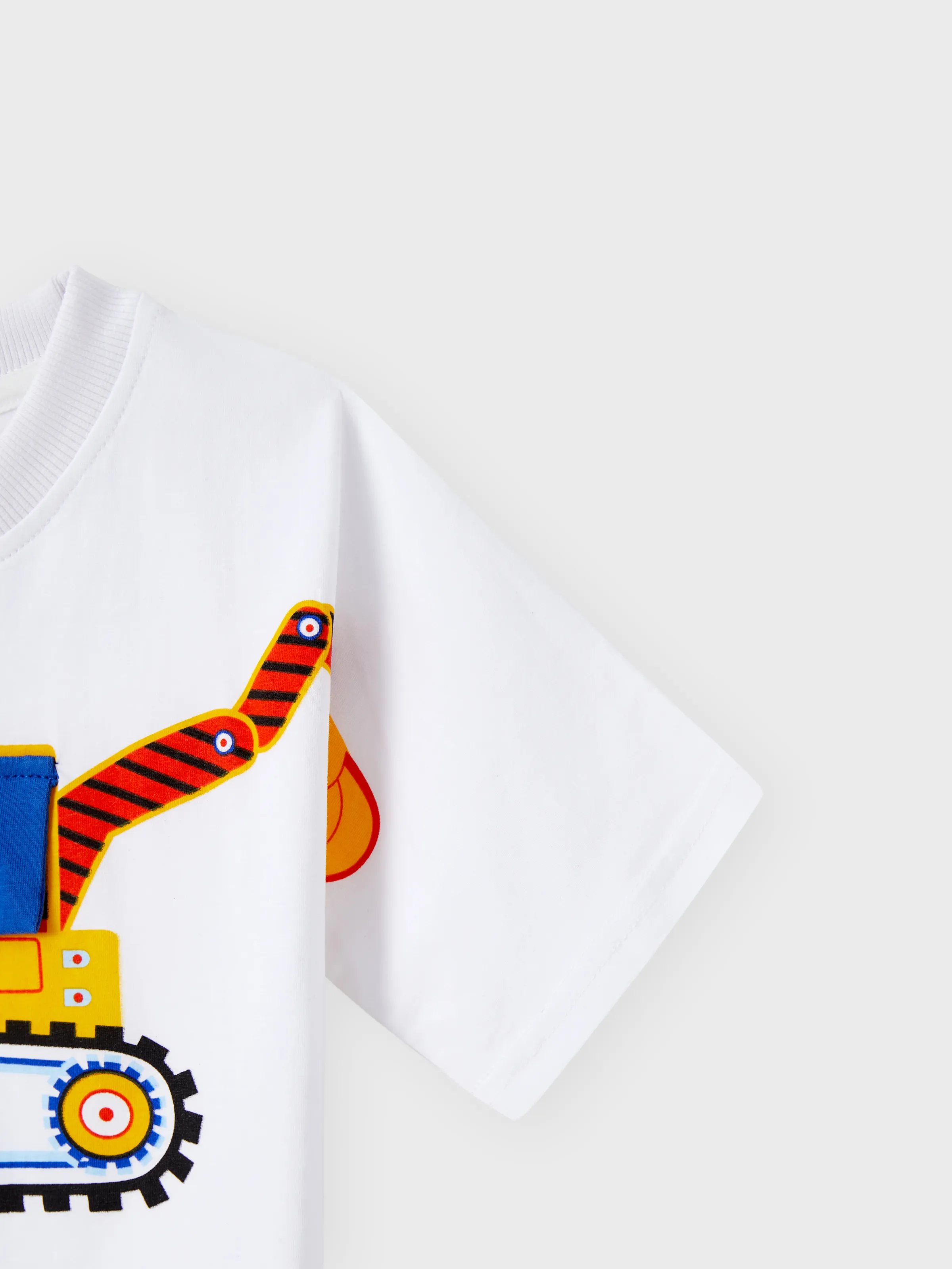2pcs Toddler Boy Playful Denim Pocket Design Shorts and Vehicle Print Tee set White - Image 5
