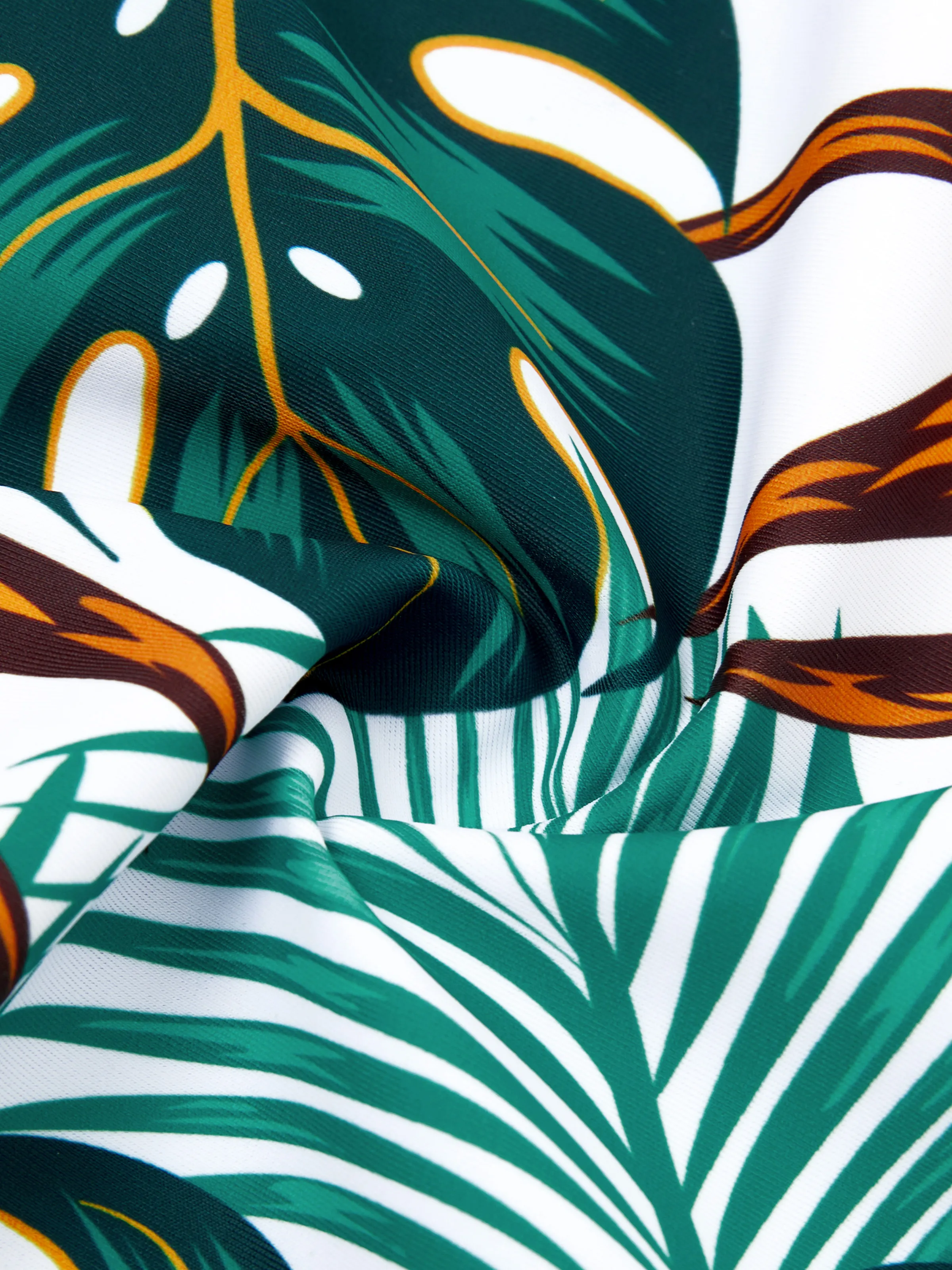 Daddy & Daughter Allover Plants Print Swim Trunks Shorts and Spaghetti Strap Splicing One-Piece Swimsuit Dark Green - Image 6