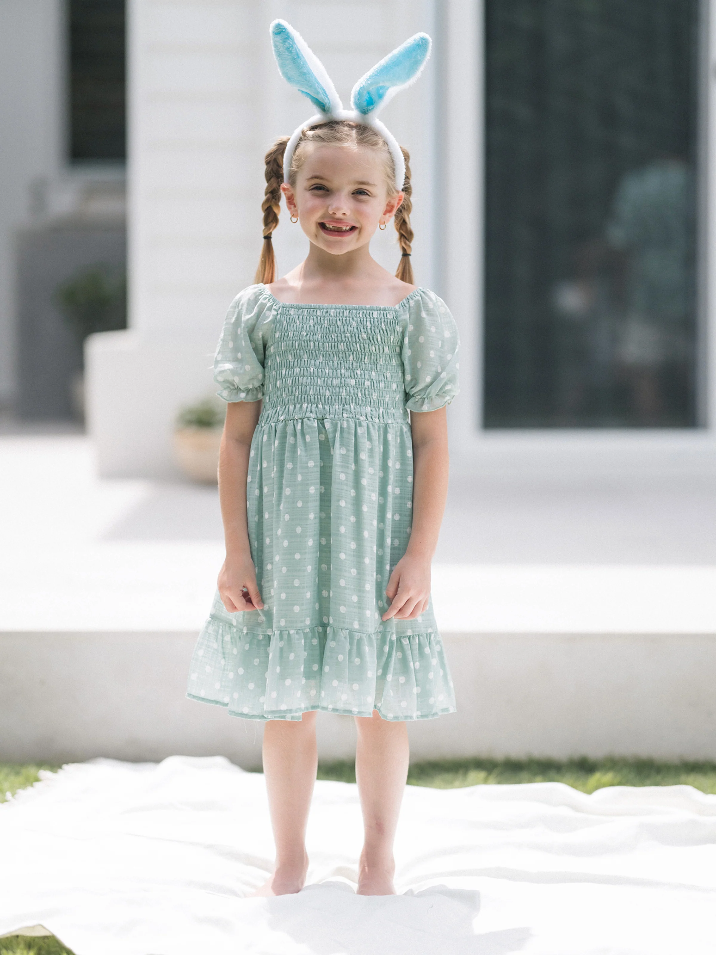 Mommy & me T-Shirt & Dress Set Polka Dot Puff-sleeve Dress for Mom, Daughter & Baby, Color Block Cotton Tee for Dad & Son, Perfect for Family Outings & Photos Light Green - Image 12