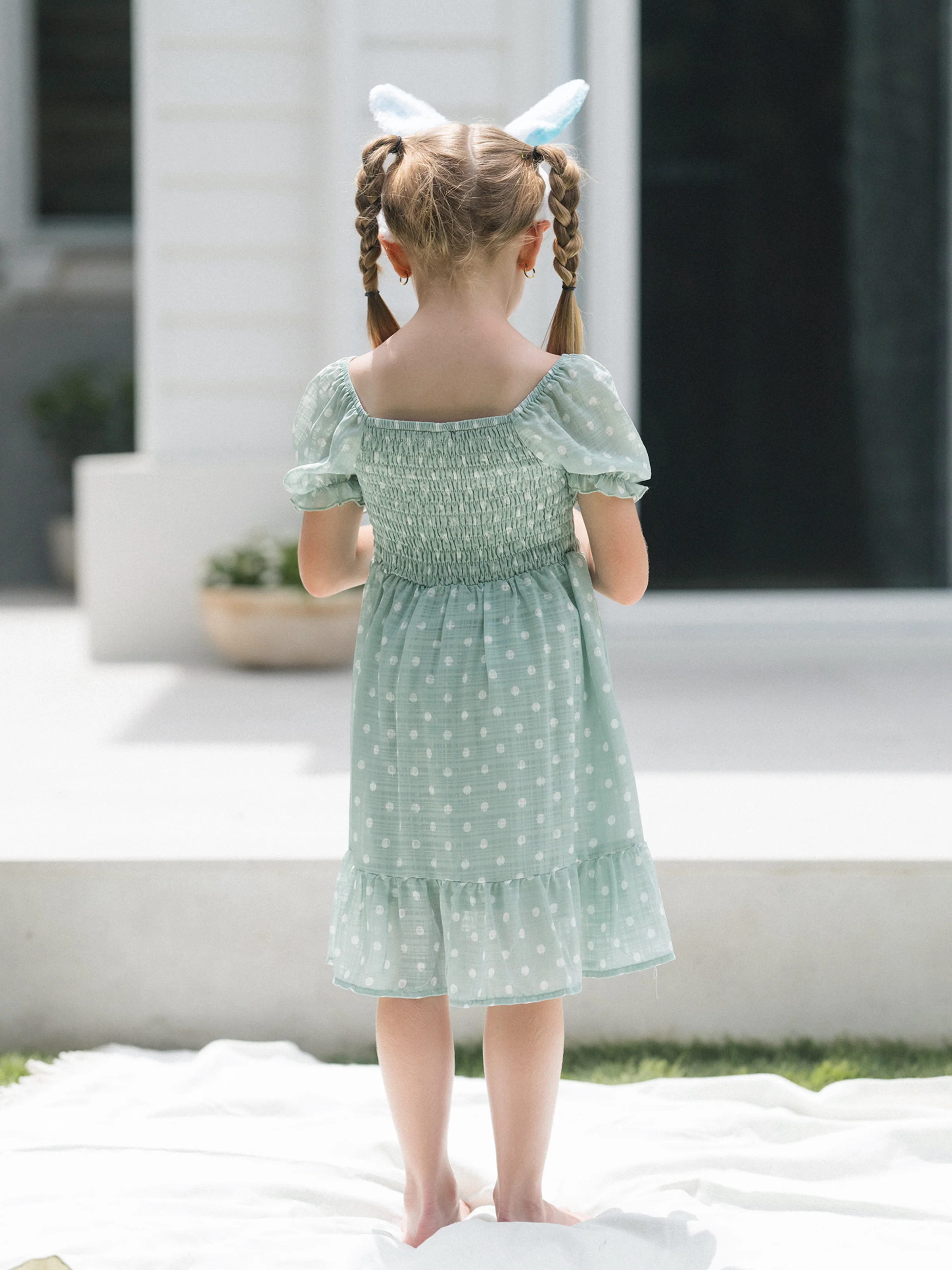 Mommy & me T-Shirt & Dress Set Polka Dot Puff-sleeve Dress for Mom, Daughter & Baby, Color Block Cotton Tee for Dad & Son, Perfect for Family Outings & Photos Light Green - Image 13