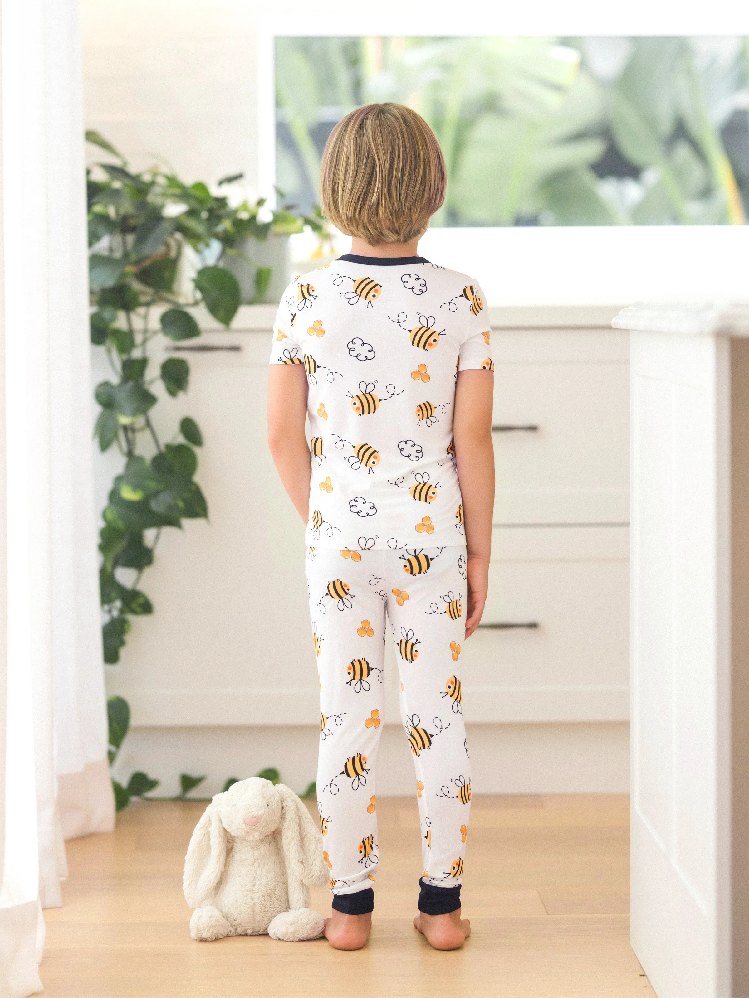 Daddy & Son Bamboo Pajamas Soft Bamboo Viscose PJs for Men Women Kids Toddler, Cute Bee Print Sleepwear with Short Sleeve Top and Long Pants White - Image 12