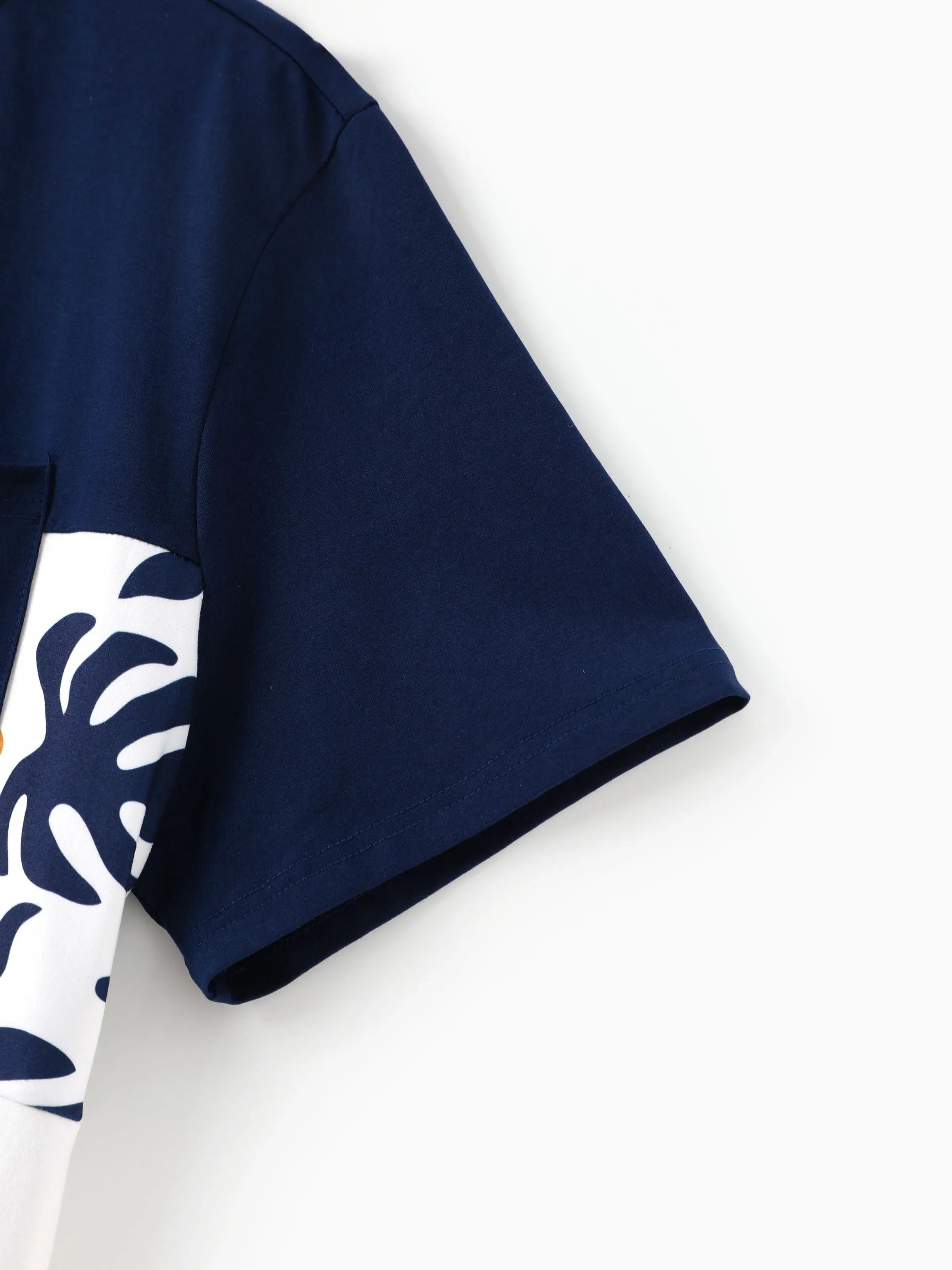 Disney Lion King Daddy & Son Simba Palm Leaf Pattern Colorblock Top Dark Blue - Image 7