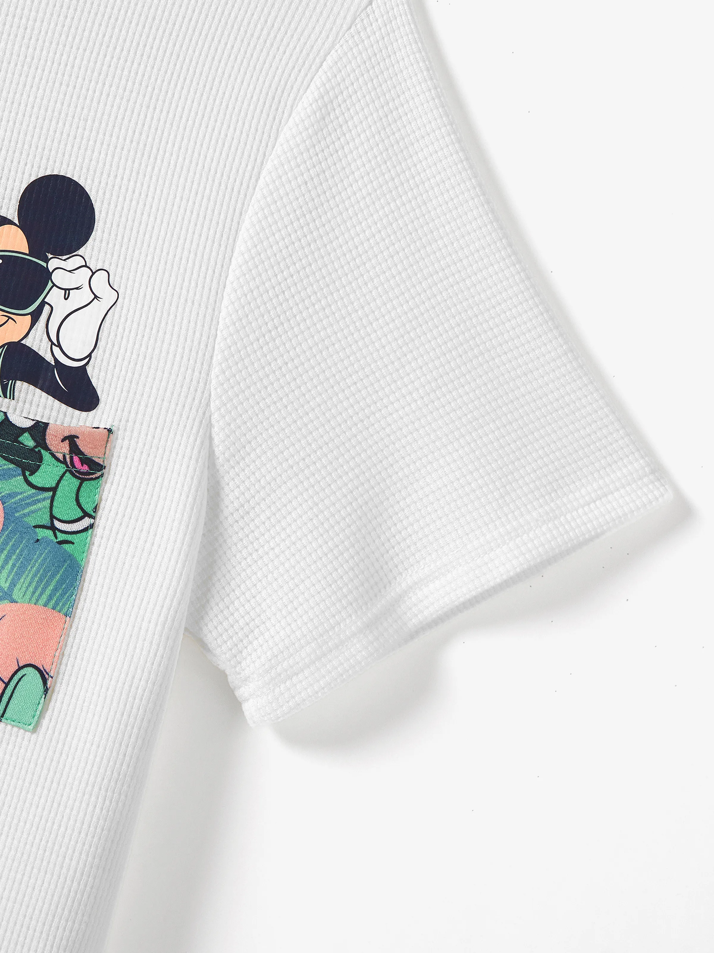 Disney Mickey and Friends Daddy & Son Tropical Botanical Print Waffle Fabric T-shirt greenwhite - Image 4