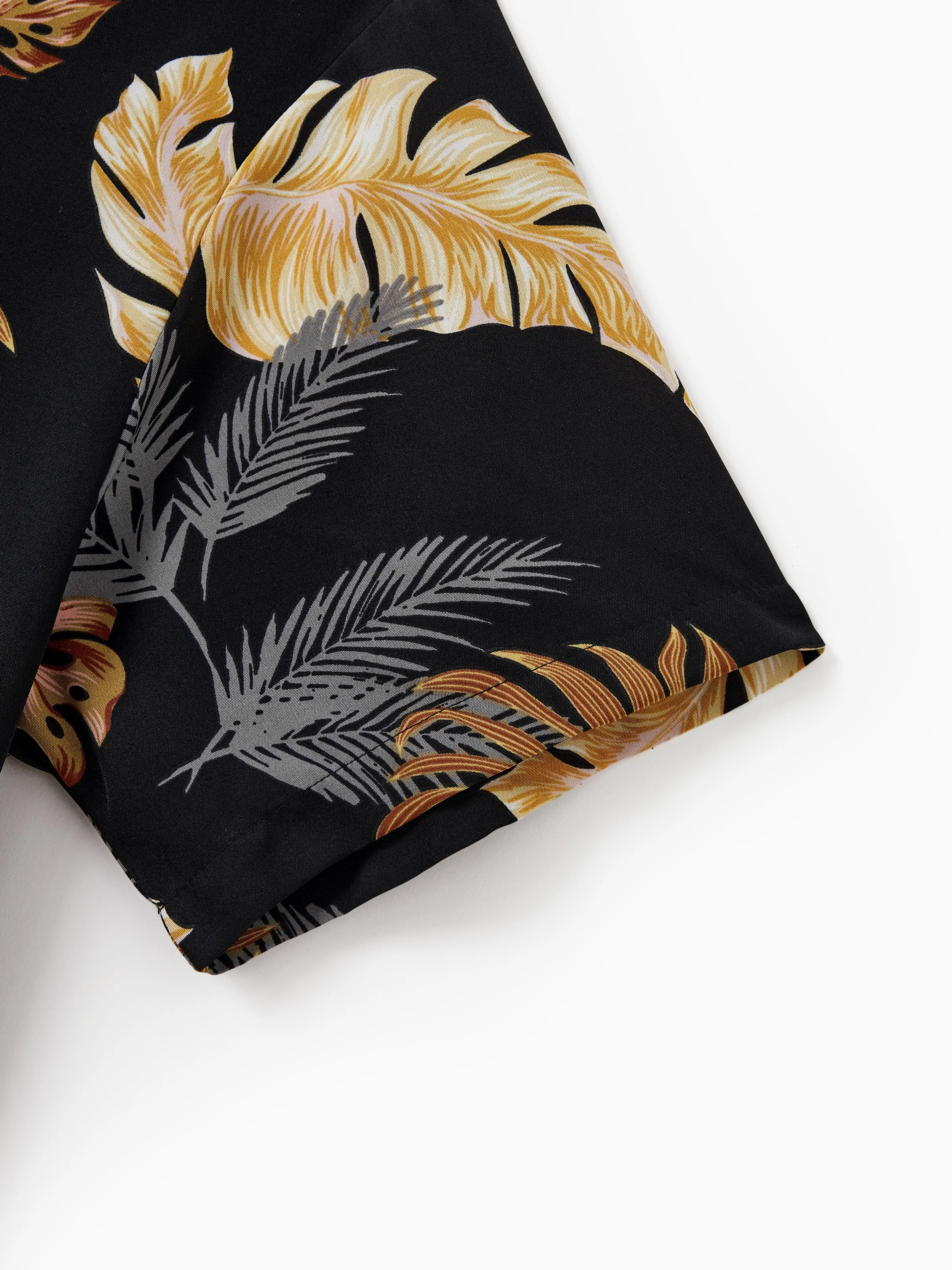 Family Matching Floral Print Beach Wear Short-sleeve Shirt or Camisole top and Wide-Leg Pants Set for Summer Vacation Family Looks Black+White - Image 33