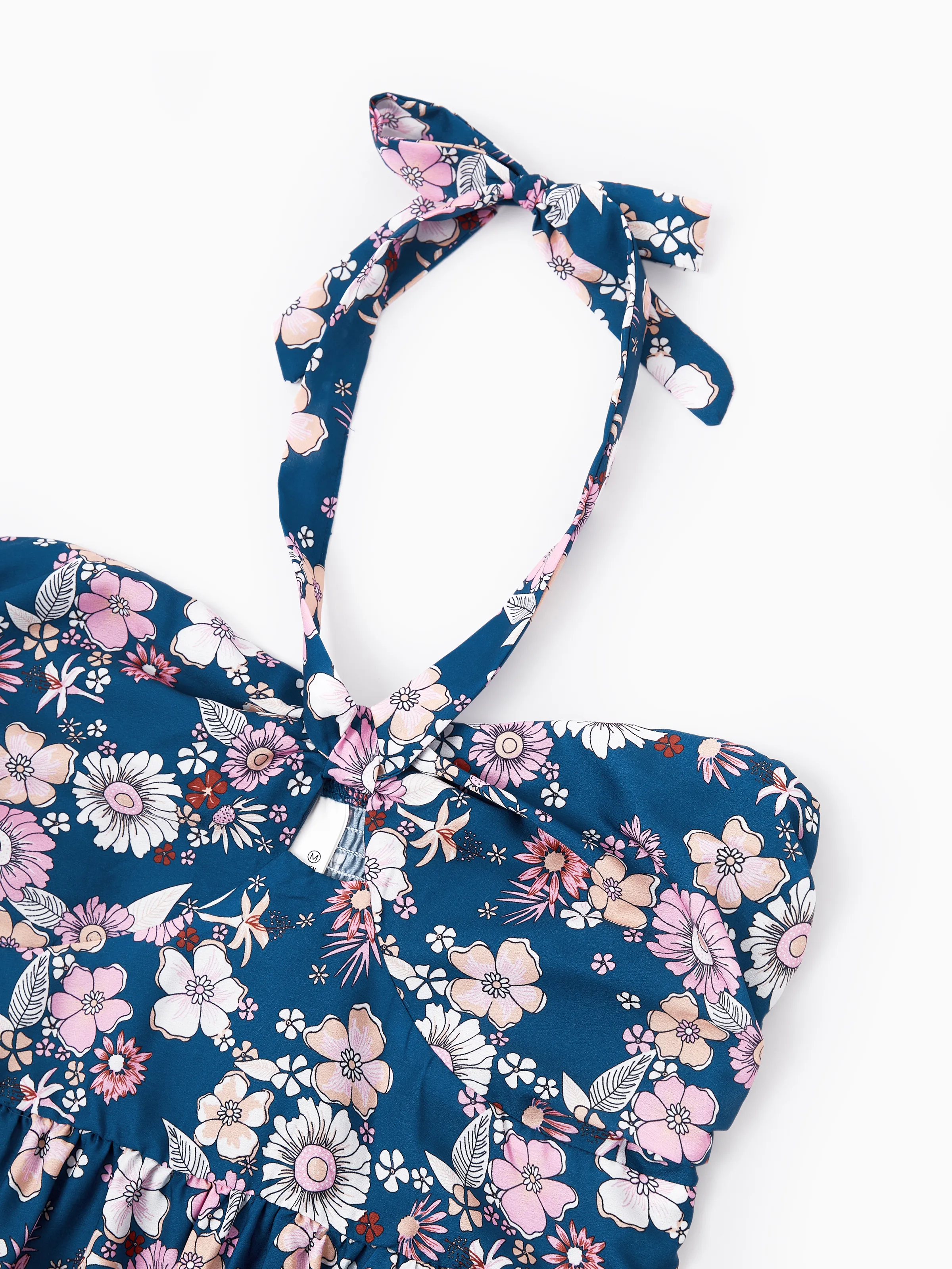 Family matching outfits Floral Allover Print Short-sleeve Collar Shirt or Halter Sleeveless Dress for Summer Vacation  CYAN- - Image 4