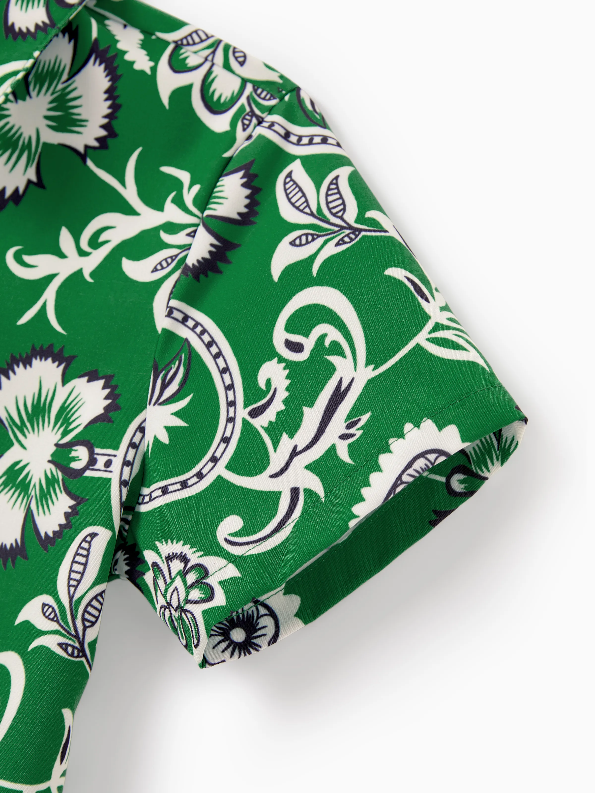 Family Matching Outfits Set Floral Print Short-sleeve Collar Shirt or Strappy Smocked  Dress for Summer Vacation  Green - Image 27