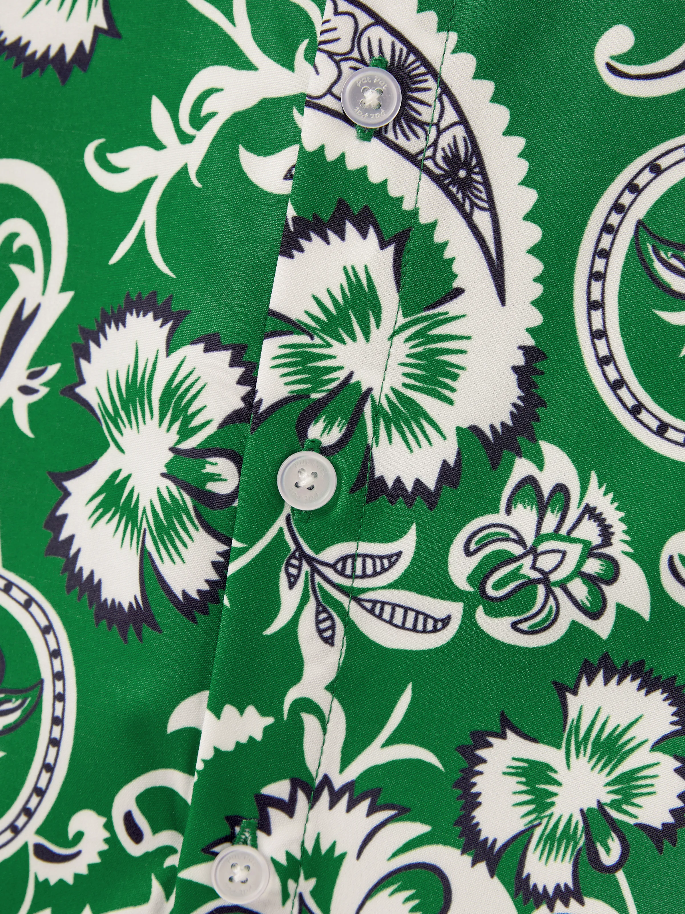 Family Matching Outfits Set Floral Print Short-sleeve Collar Shirt or Strappy Smocked  Dress for Summer Vacation  Green - Image 28