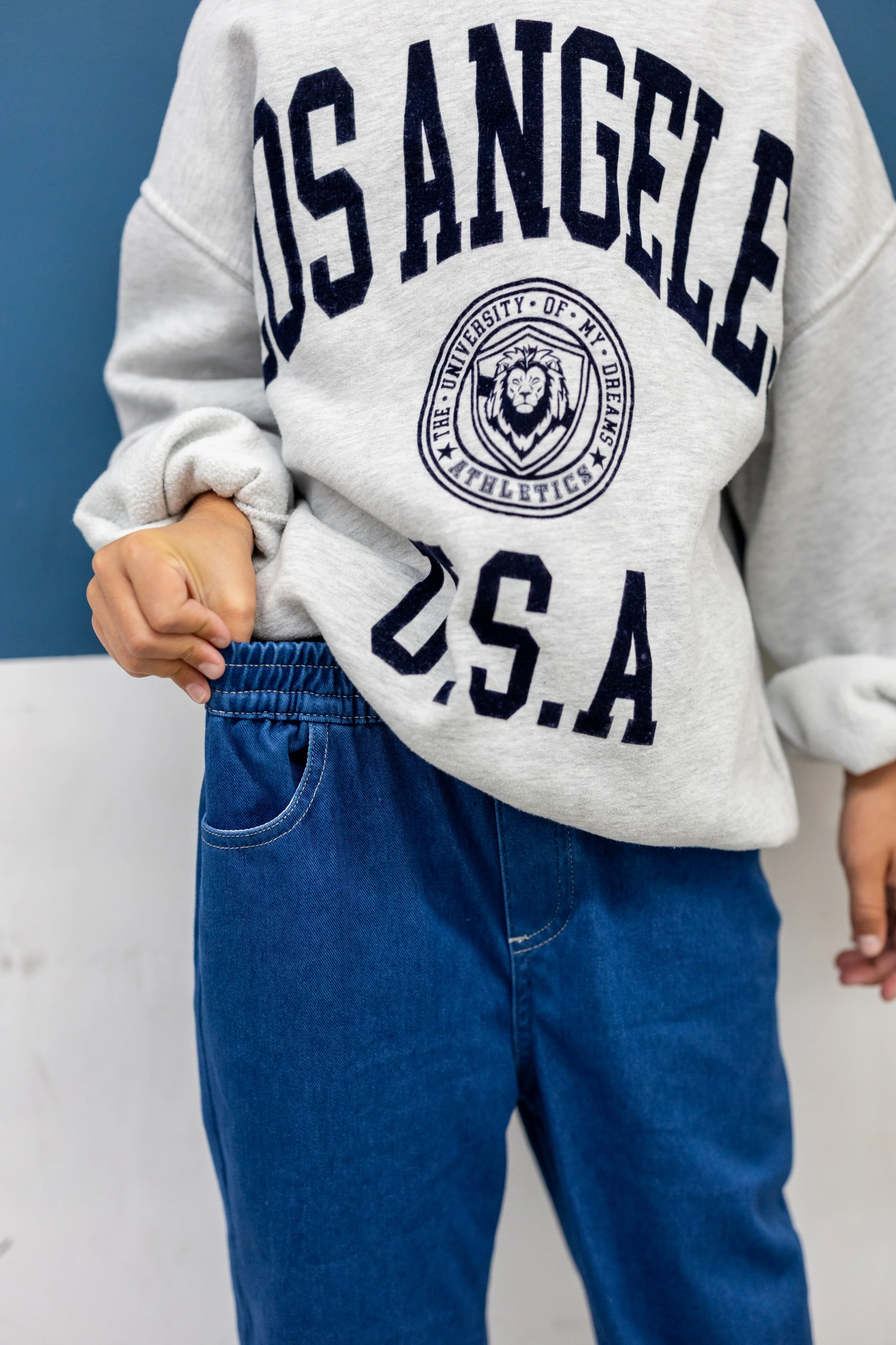 Kids Elastic Waist Denim Pants Soft Stretch Comfortable Everyday Jeans with Pockets Deep Blue - Image 6