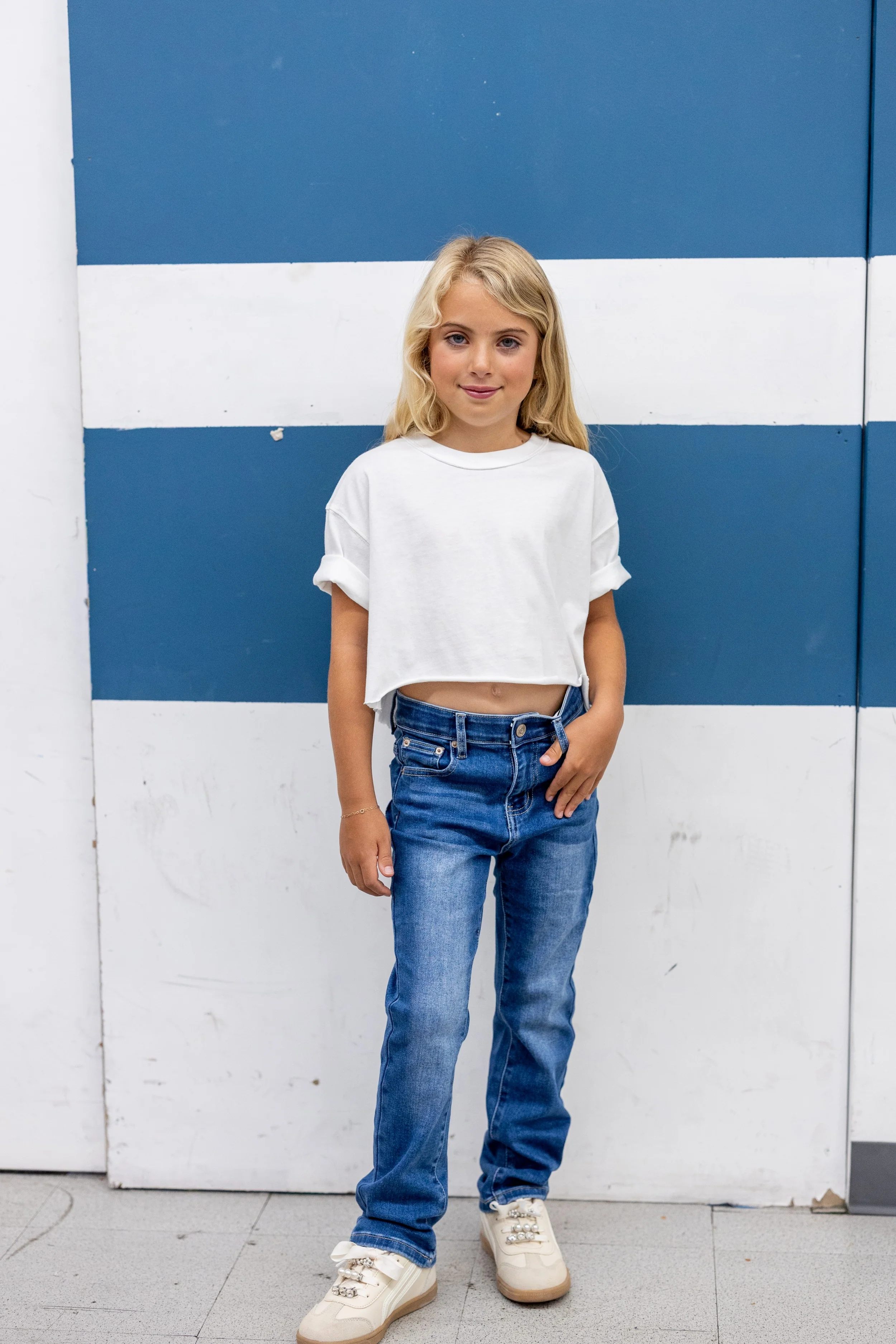 Kids Pull On Elastic Waist Denim Jeans Soft Stretch Comfortable Everyday Pants with Pockets Blue - Image 4