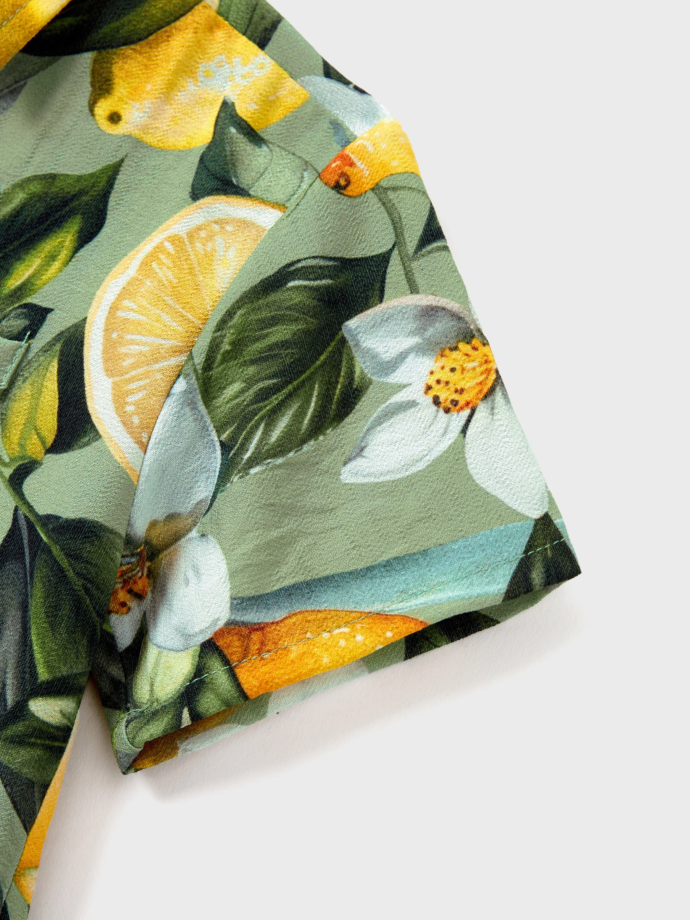 Matching Family Outfits Lemon Print Hawaiian Shirts & Summer Dresses Tropical Vacation Clothes for Men, Women & Kids Green - Image 26