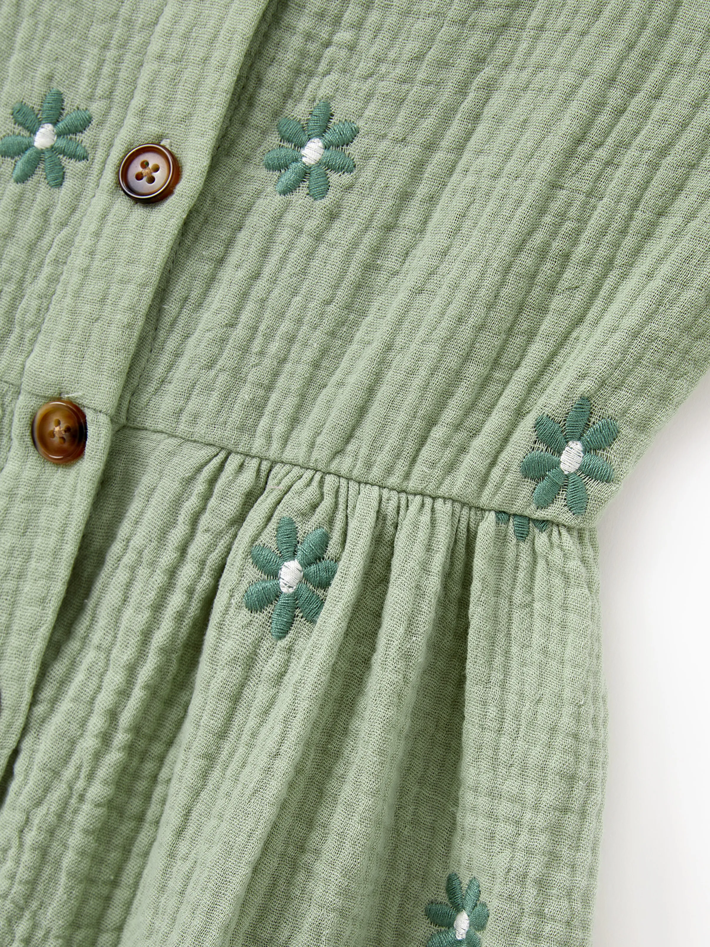Matching Floral Cotton Dresses for Mom & Me Button-Down Smocked Floral Strap Dress for Mom, Baby Girl Ruffle Dress with Bow, Perfect for Summer Family Outings & Photos Pale Green - Image 11