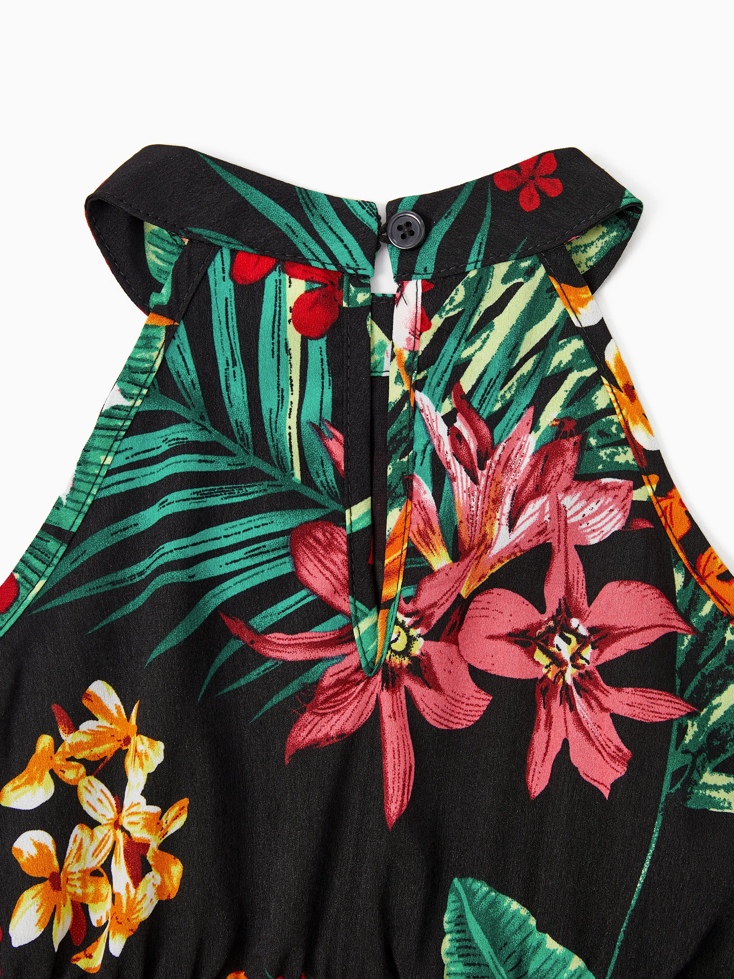 Mommy and Me Family Matching Allover Plant Floral Print Halterneck Dresses and Short-sleeve Shirts Sets Black - Image 12