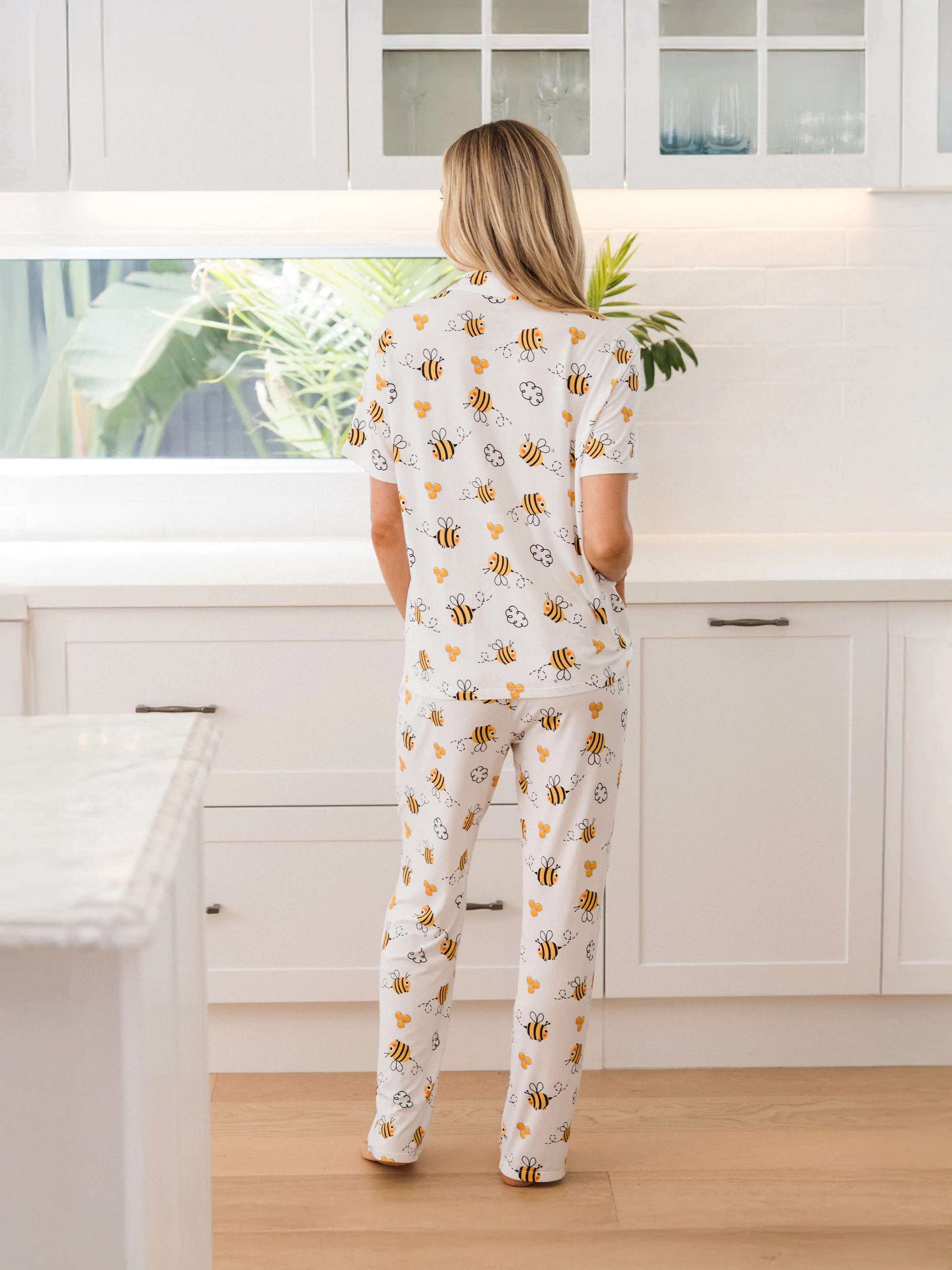 Mommy & me Bamboo Pajamas Soft Bamboo Viscose PJs for Men Women Kids Toddler, Cute Bee Print Sleepwear with Short Sleeve Top and Long Pants White - Image 5