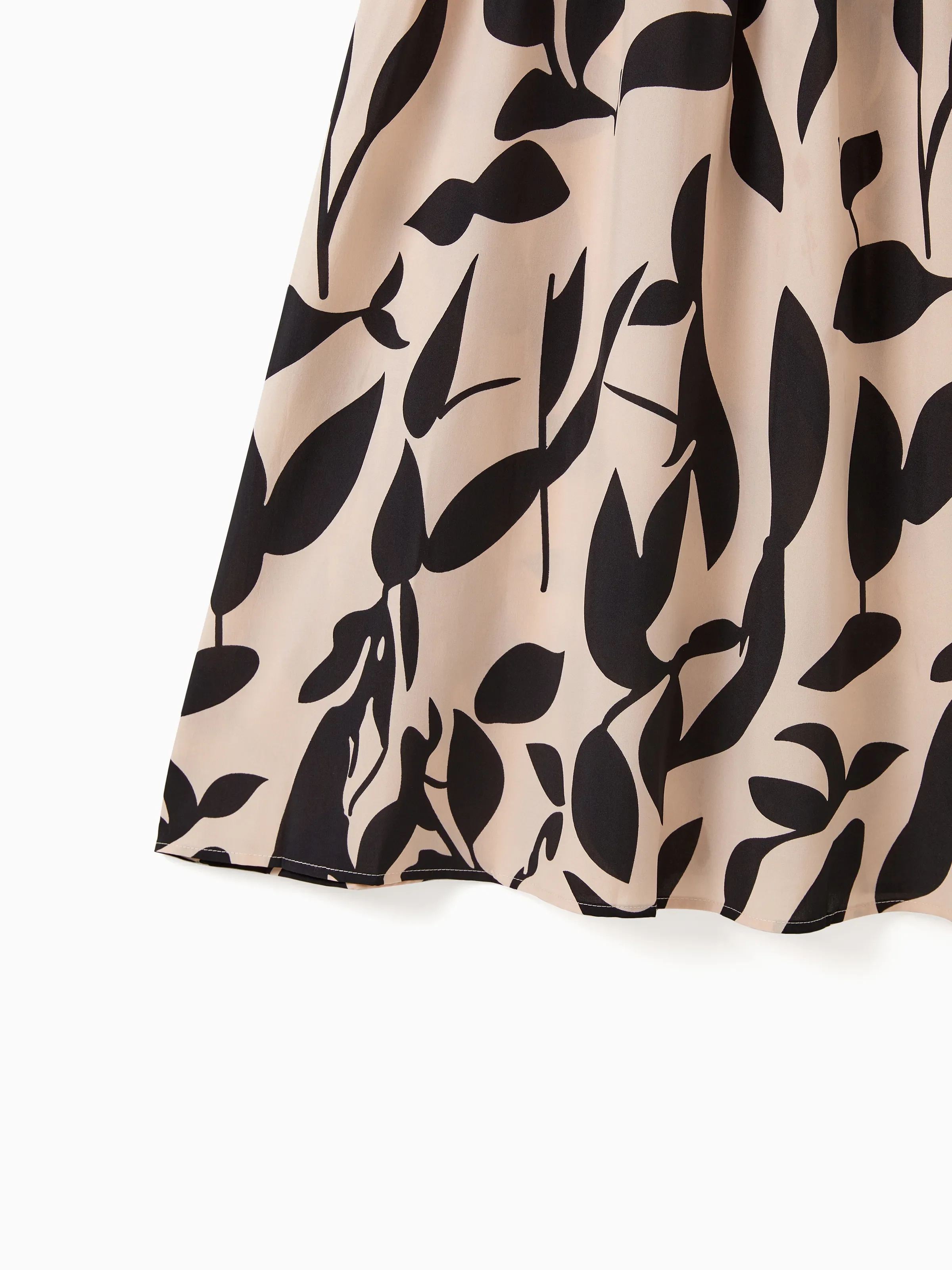 Mommy & me Cross Back Floral Strap Dress and Colorblock Top Sets Black - Image 5