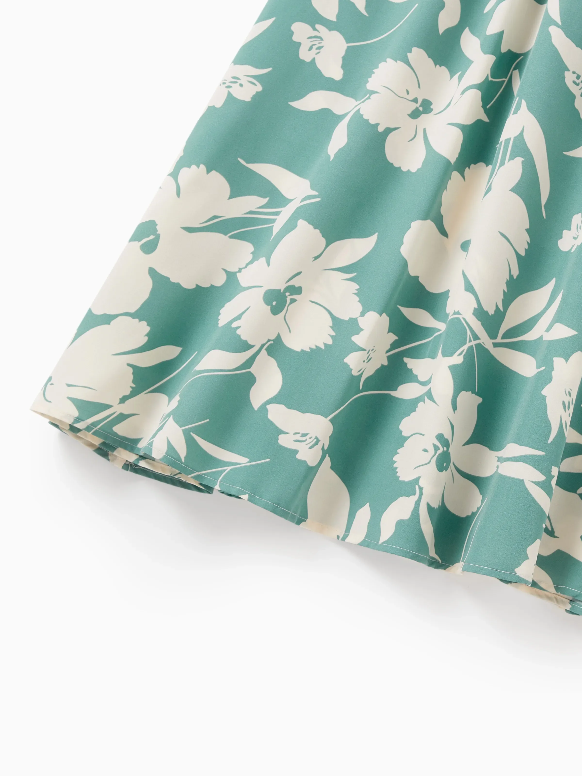 Mommy & me Leaf Print Green Sling Shirred Dress Set Green - Image 5