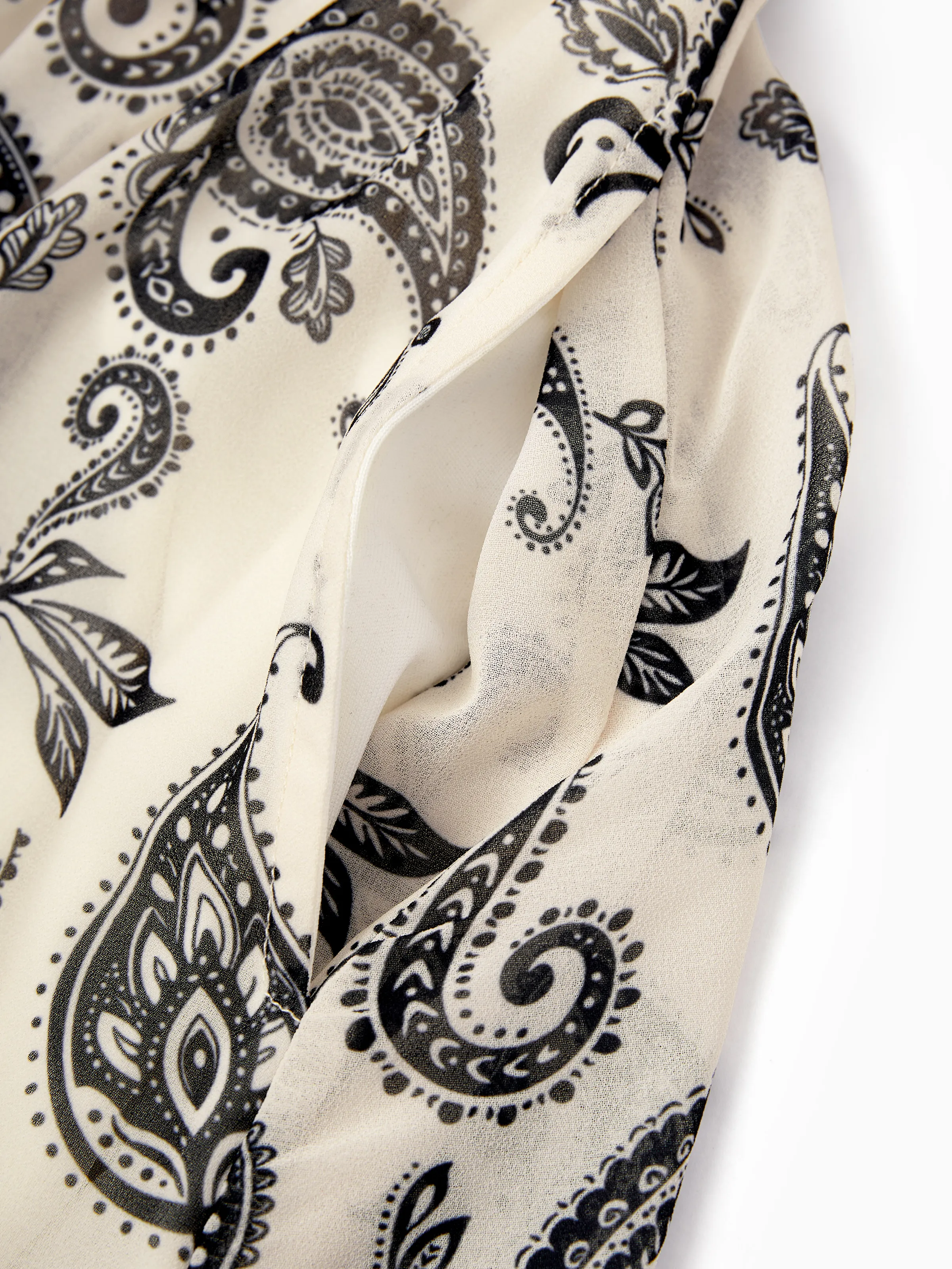 Mommy & me Paisley Print Outfits Sleeveless Spaghetti Strap Dress & Cotton T-Shirt for Mom, Dad, & Kids Perfect for Family Outings & Photos Black - Image 6