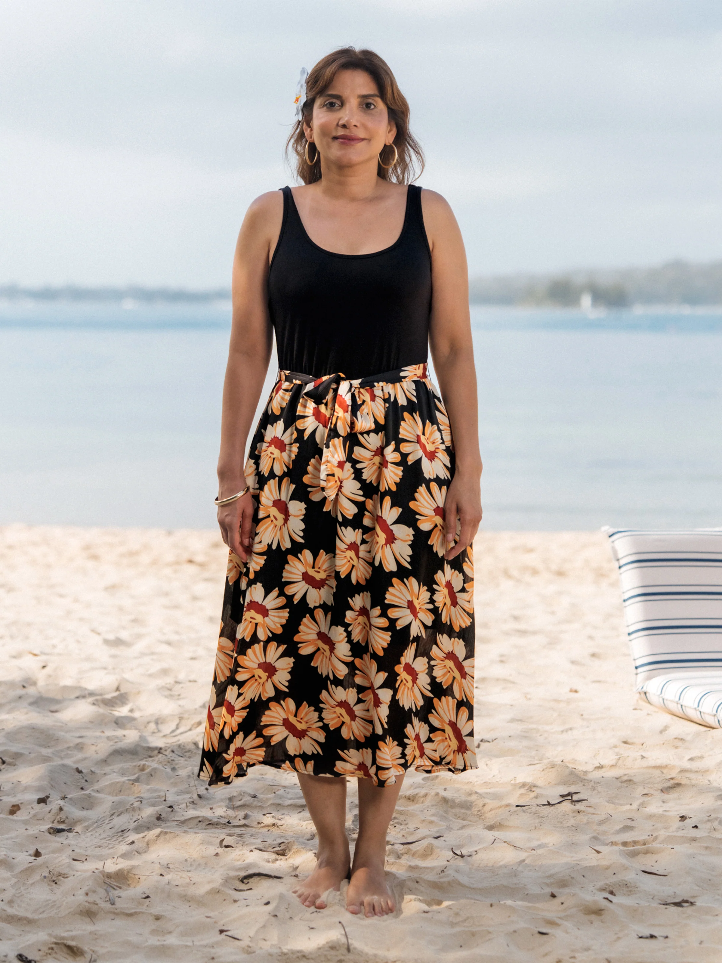 Mommy & me Set Floral Sleeveless Strappy Dress or Colorblock Short-sleeve T-shirt Black - Image 4