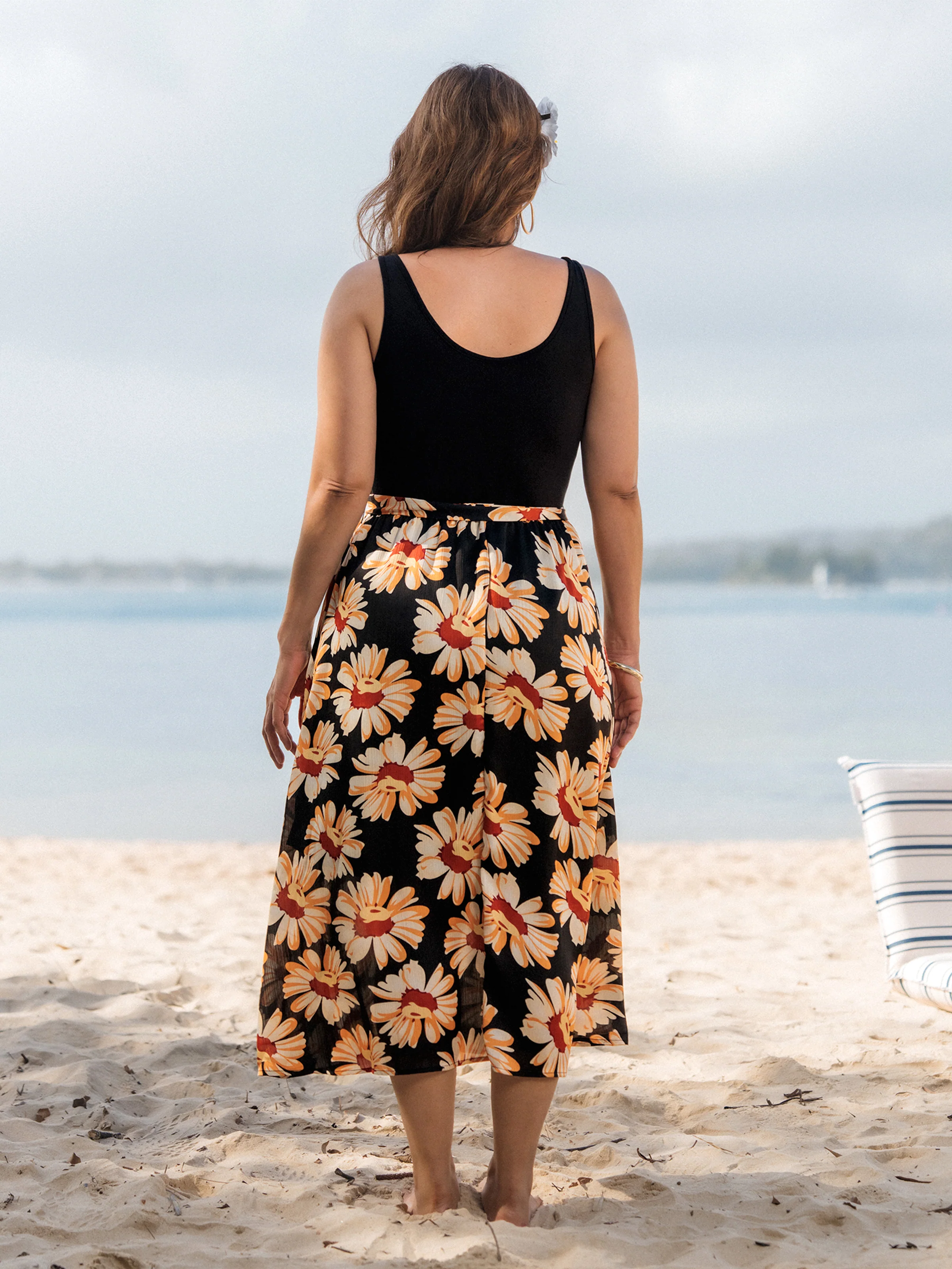 Mommy & me Set Floral Sleeveless Strappy Dress or Colorblock Short-sleeve T-shirt Black - Image 5