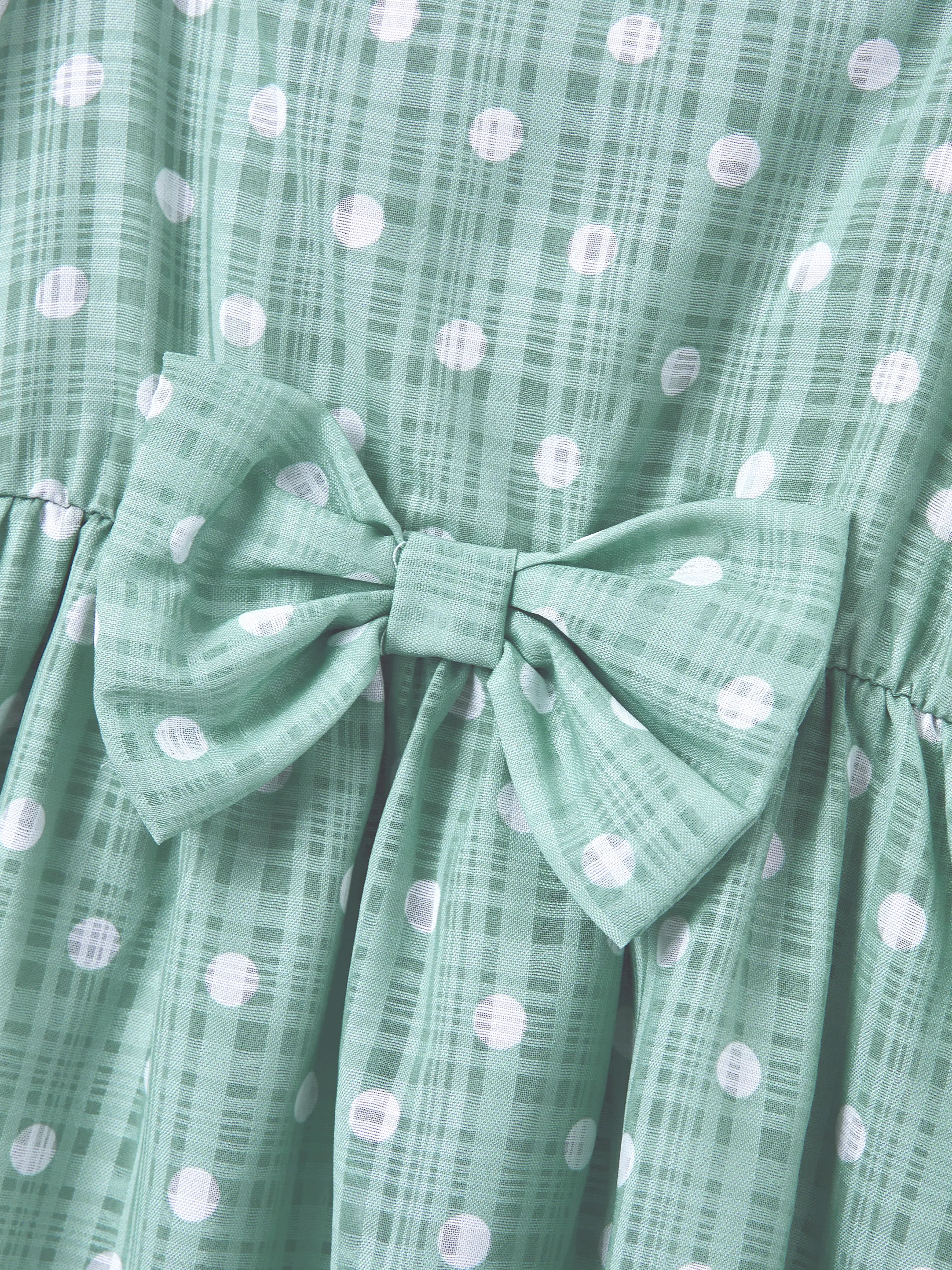 Mommy & me T-Shirt & Dress Set Polka Dot Puff-sleeve Dress for Mom, Daughter & Baby, Color Block Cotton Tee for Dad & Son, Perfect for Family Outings & Photos Light Green - Image 22