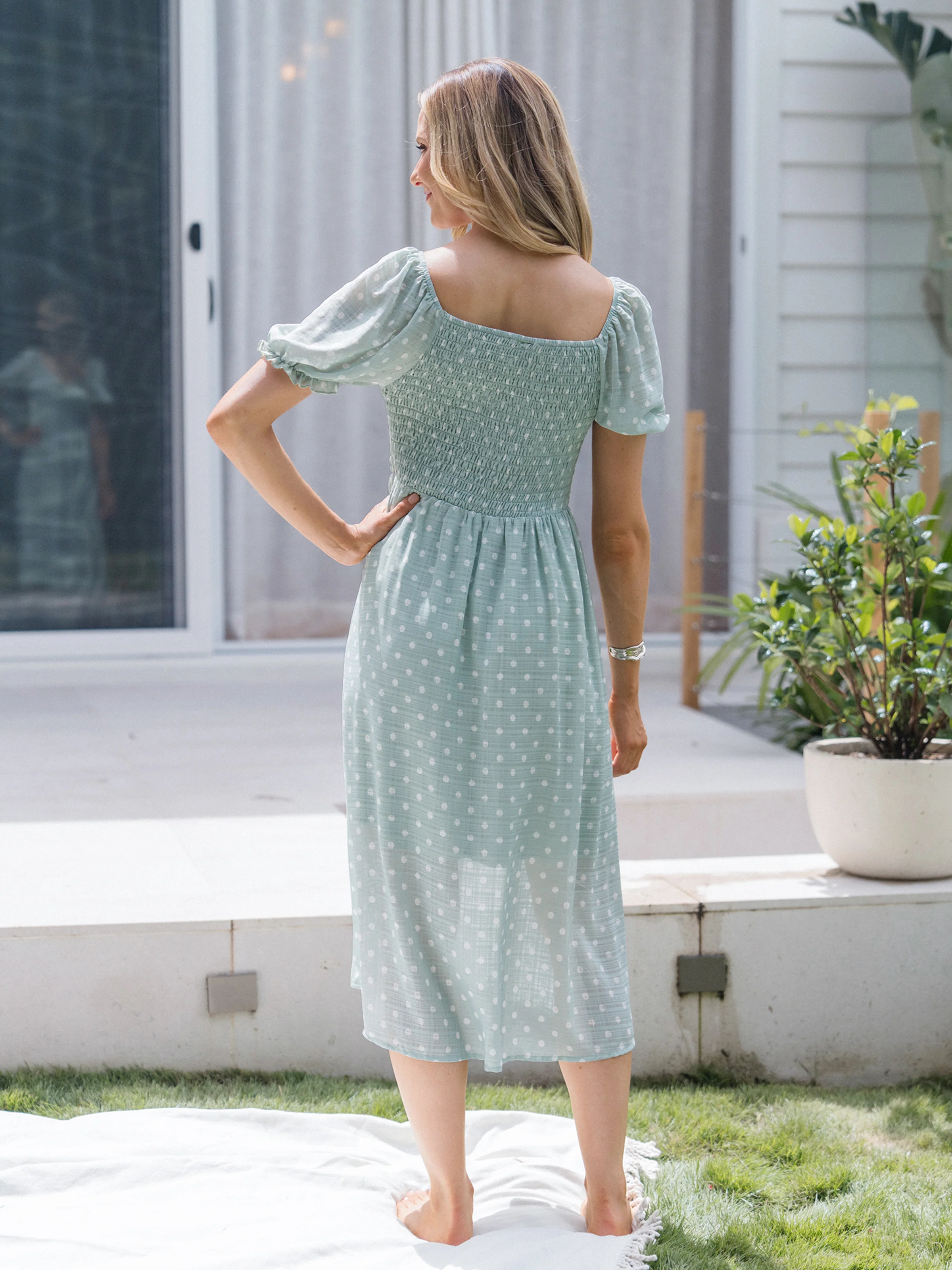 Mommy & me T-Shirt & Dress Set Polka Dot Puff-sleeve Dress for Mom, Daughter & Baby, Color Block Cotton Tee for Dad & Son, Perfect for Family Outings & Photos Light Green - Image 4