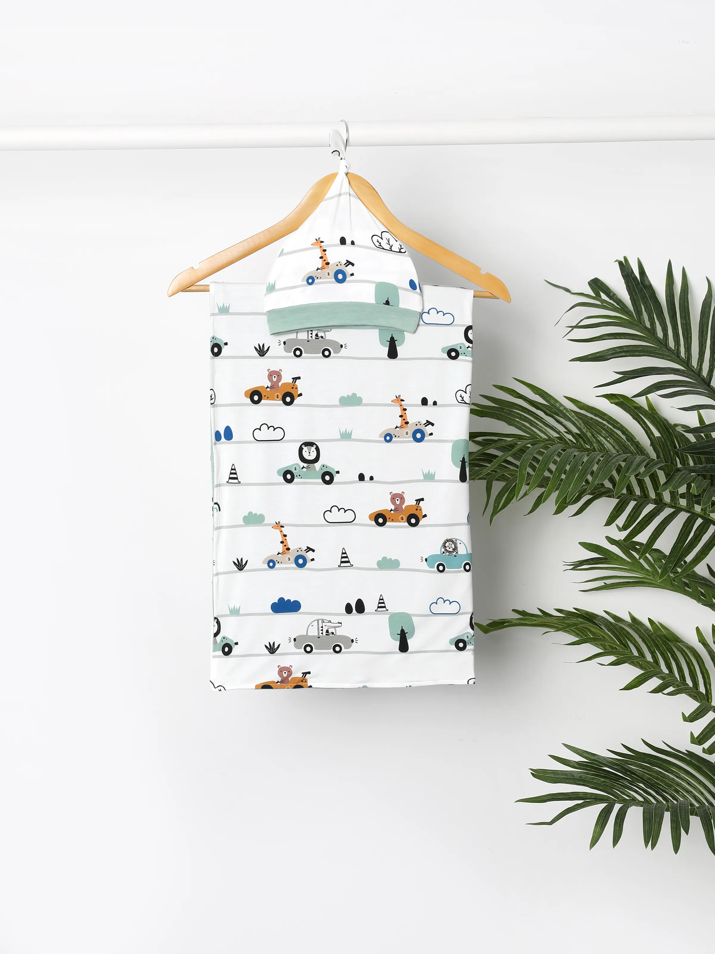 Newborn Bamboo Set for Mom & Baby Ultra Soft Bamboo Robe for Mom, Swaddle Blanket with Hat, Breathable & Gentle for Newborn Care Mint Green - Image 7