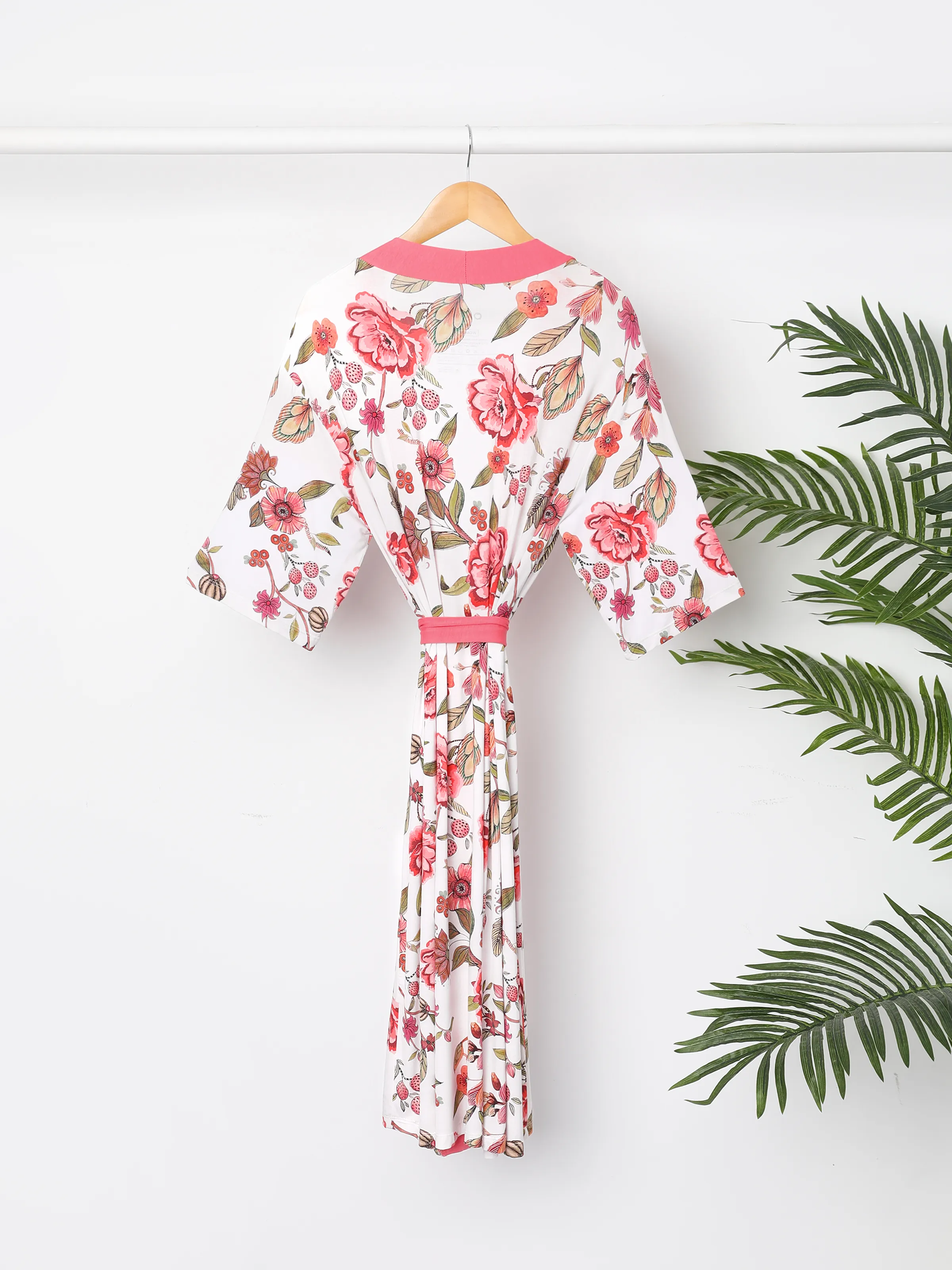 Newborn Bamboo Set for Mommy and Me Floral Bamboo Robe for Mom, Soft Swaddle Blanket with Hat, Gentle & Breathable for Newborn Essentials Peach  Pink - Image 3