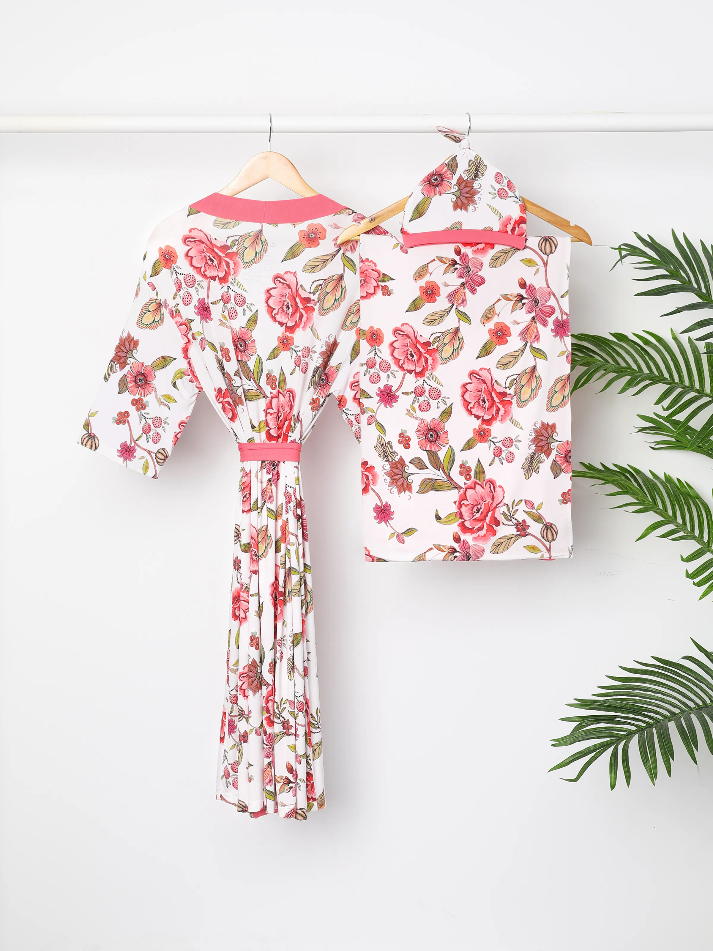 Newborn Bamboo Set for Mommy and Me Floral Bamboo Robe for Mom, Soft Swaddle Blanket with Hat, Gentle & Breathable for Newborn Essentials Peach  Pink - Image 8
